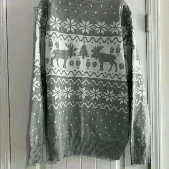 New Tipsy Elves Ugly Christmas Sweater Gray White Reindeer Snow Pullover 2XL - Picture 3 of 5